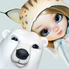 Emma and Mr Polar Bear Avatar