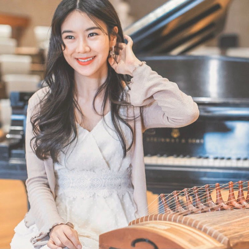 Luna Lee