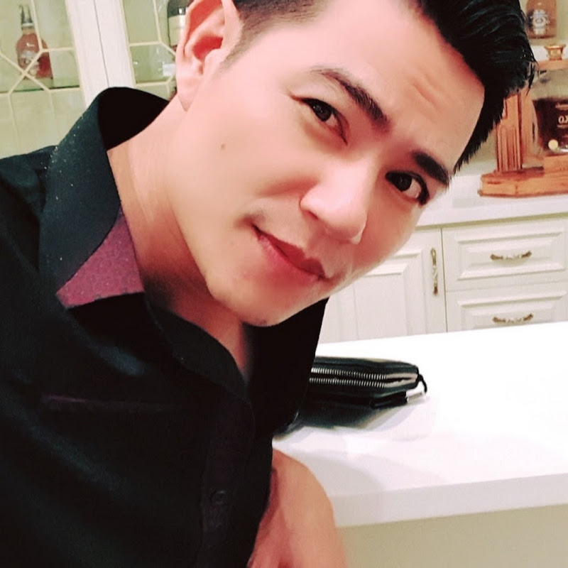 Duy Chinh Và Những Người Bạn