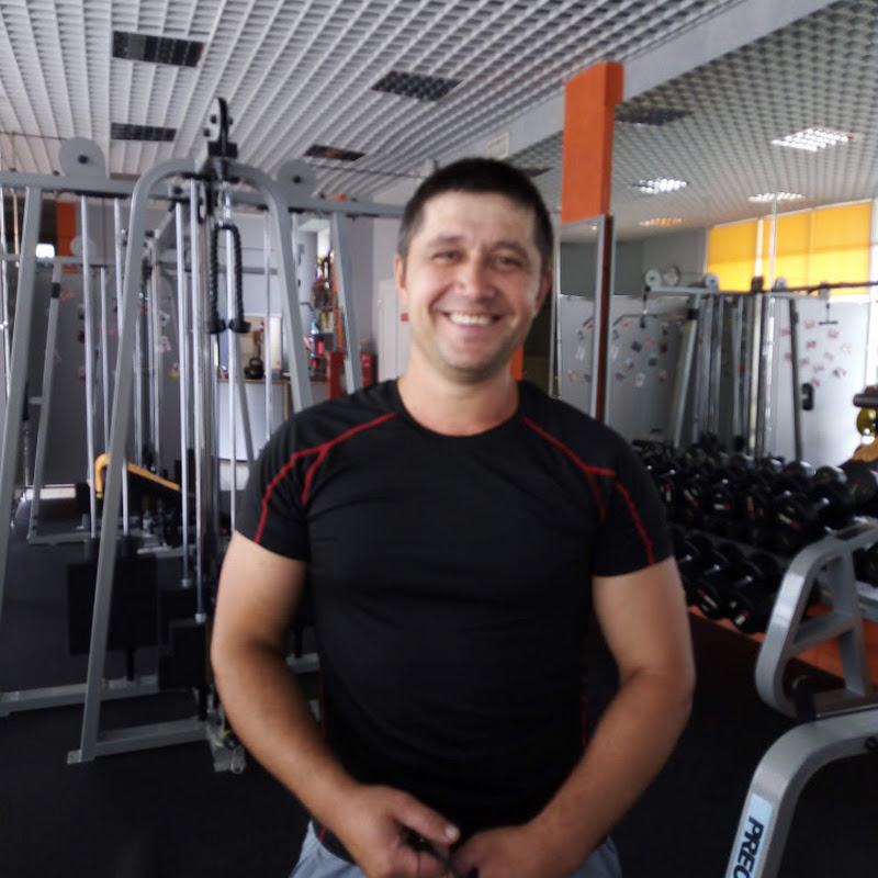 Эльмира и Алим Ермакбаевы Logo