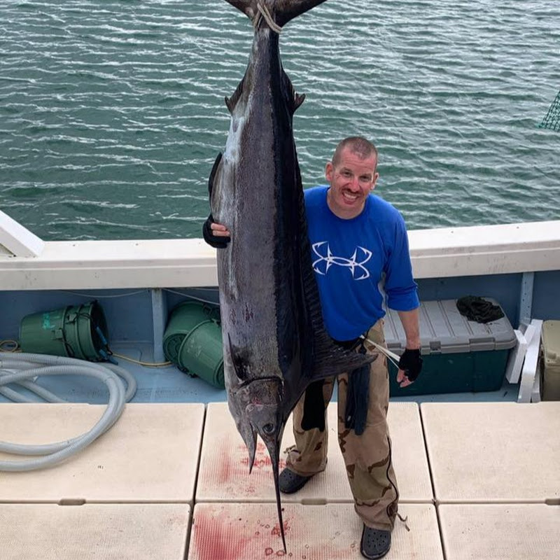 The Best of Erik Larson, Outdoorsman.