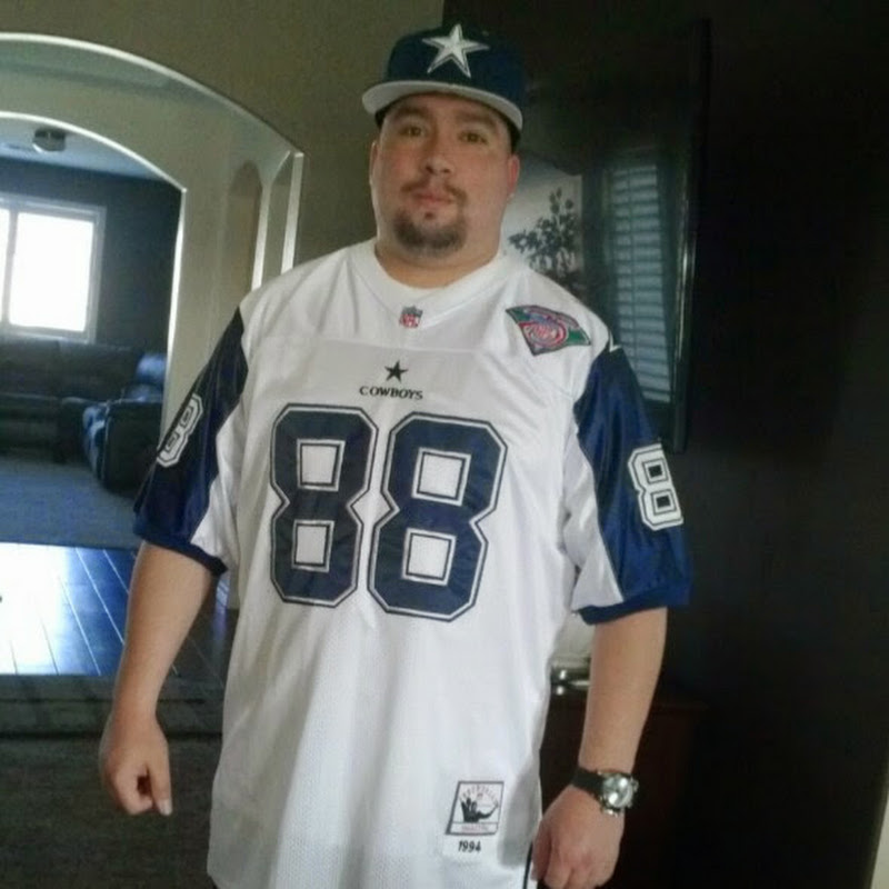 Daniel Esparza