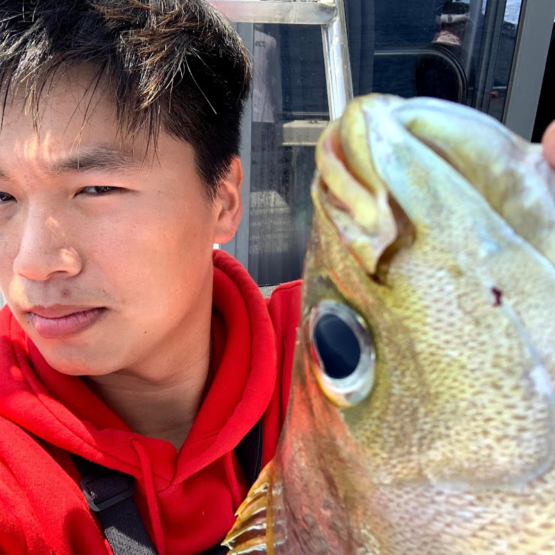 EASON 釣魚與美食TV Logo