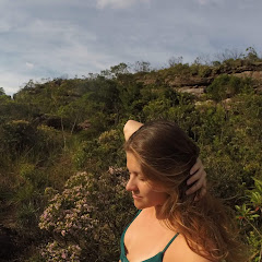 Belle Guzmán