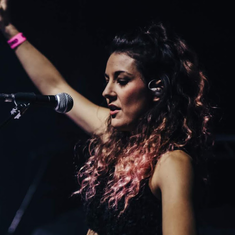 Rachel K Collier Logo