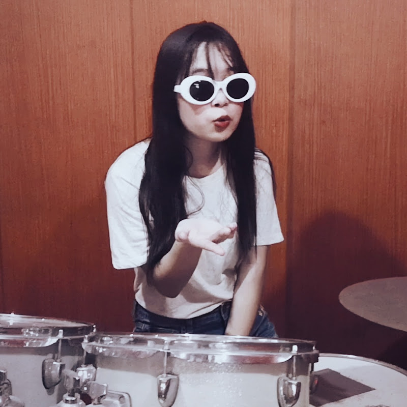 Amira Medina Official icon