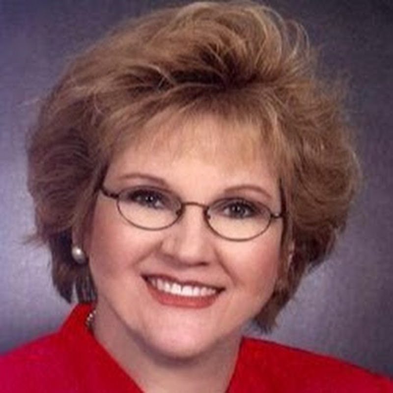 Angie Travis Roberts with Keller Williams Realty