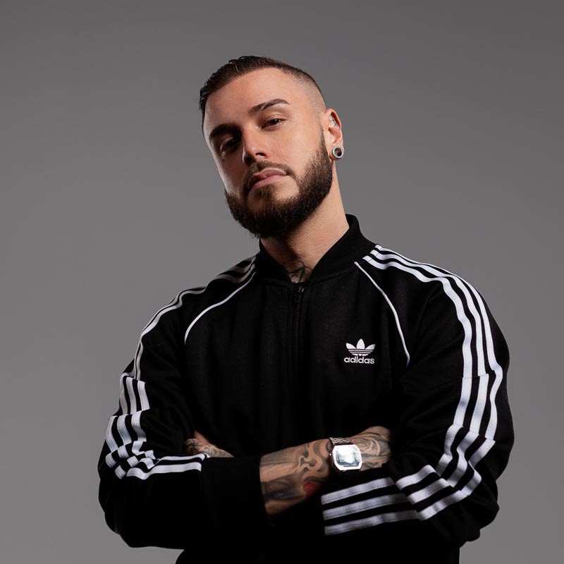 AdriRodriguezVEVO