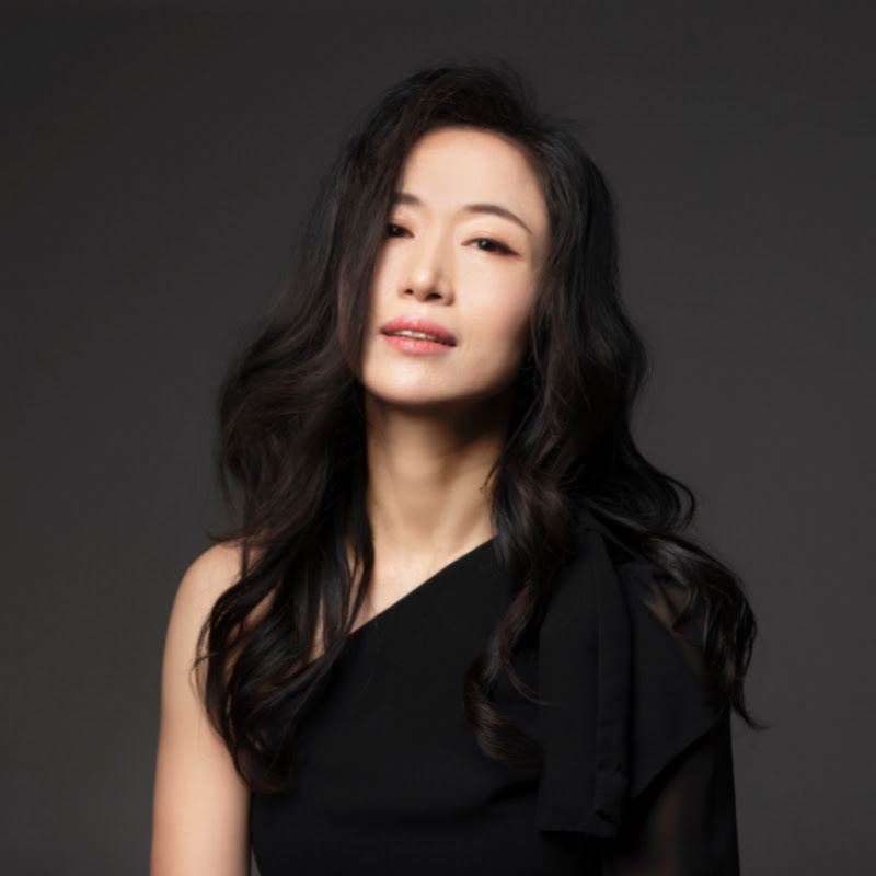 여배우의 책방 One woman's play Logo