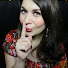 iEwiEs6r0AA-channel-avatar-ASMR TinglePlay