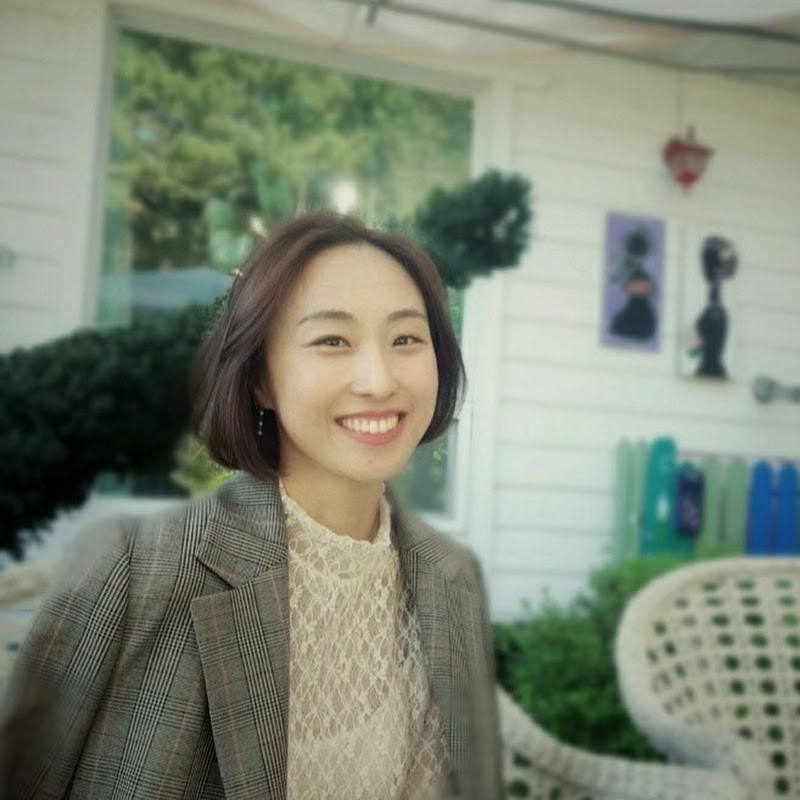 러블리유아카데미 (뷰티크리에이터)