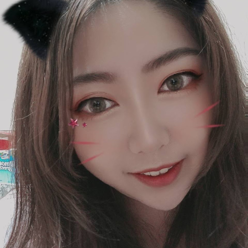 奈奈玩彩妝 YouTube 頻道頭像