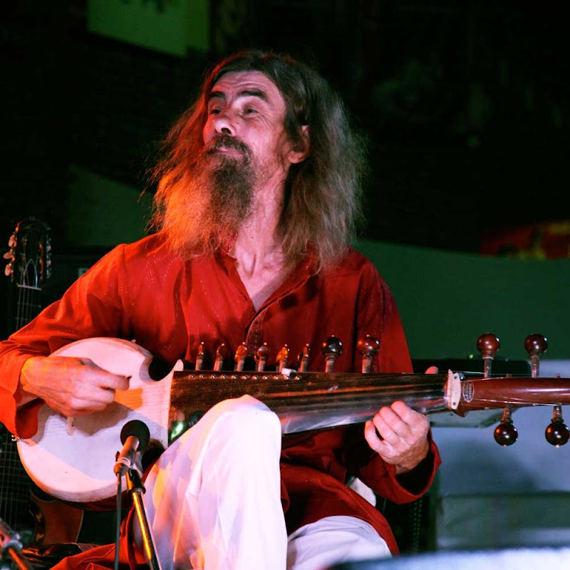 Chinmaya Dunster - Topic