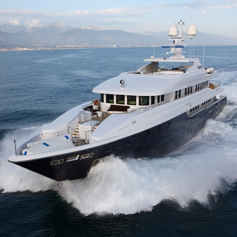 luxuryyachtcharters1
