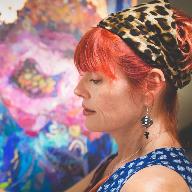 Elizabeth St. Hilaire Logo