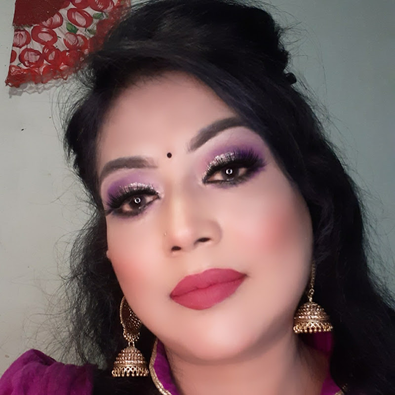 Dolly's Makeup Tutorial