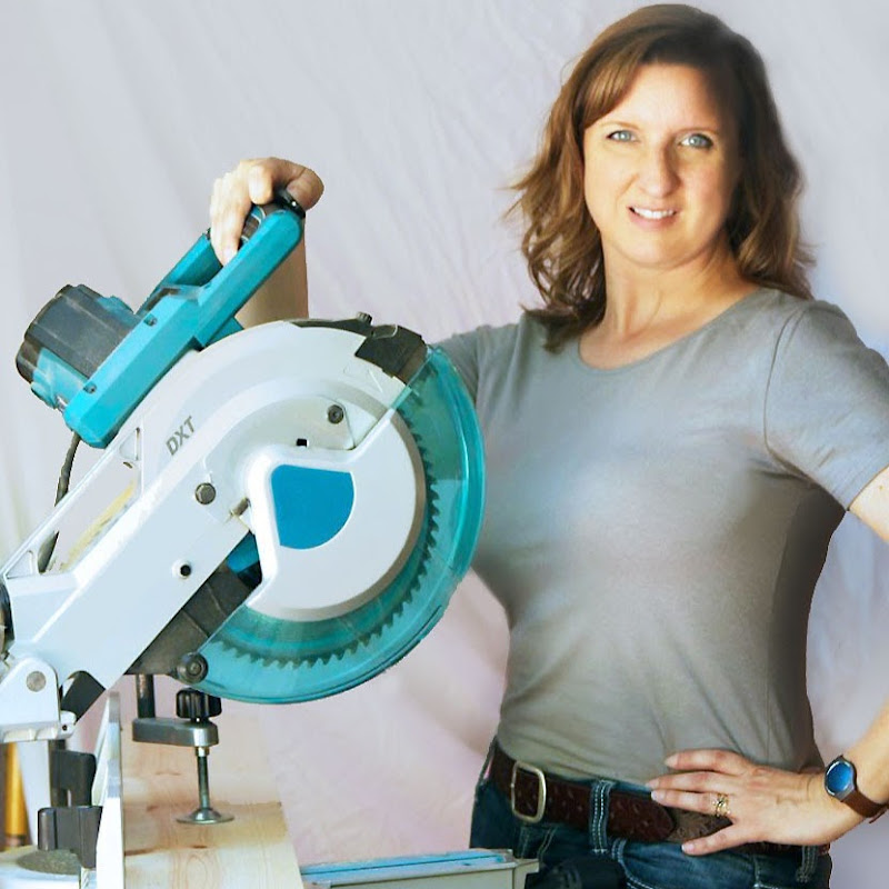 Brittany Bailey aka Pretty Handy Girl