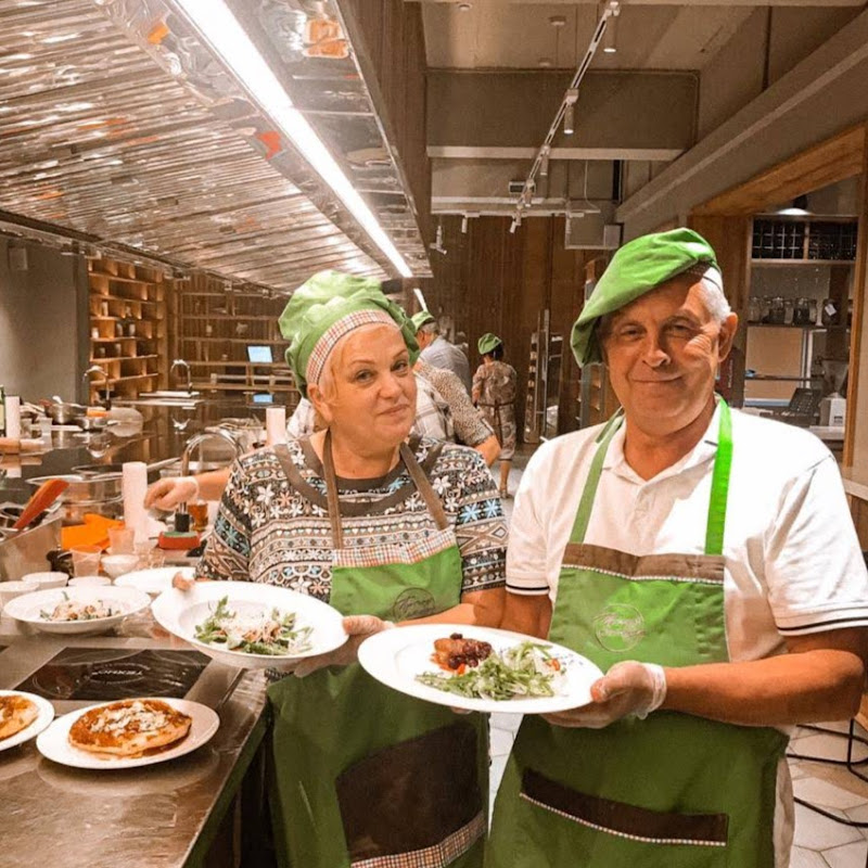 Вкусный ломтик Logo