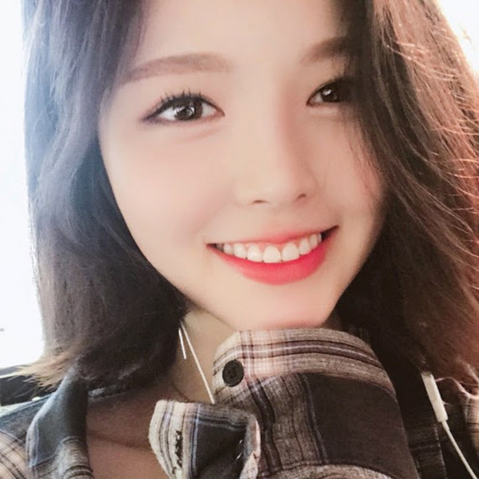 문복희 Eat with Boki Net Worth & Earnings (2026)