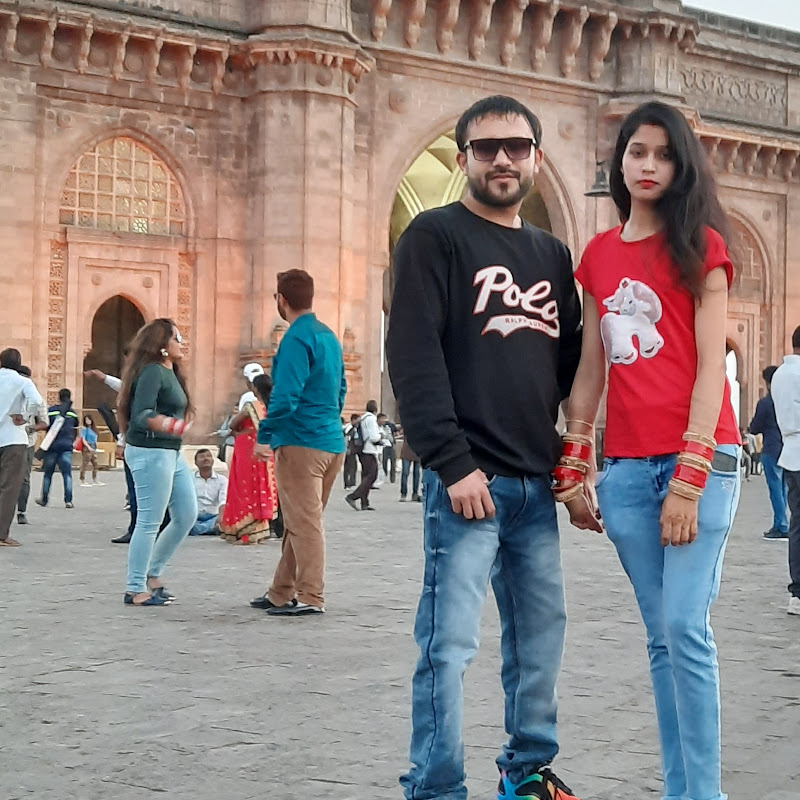 Gaurav Priya Vlogs