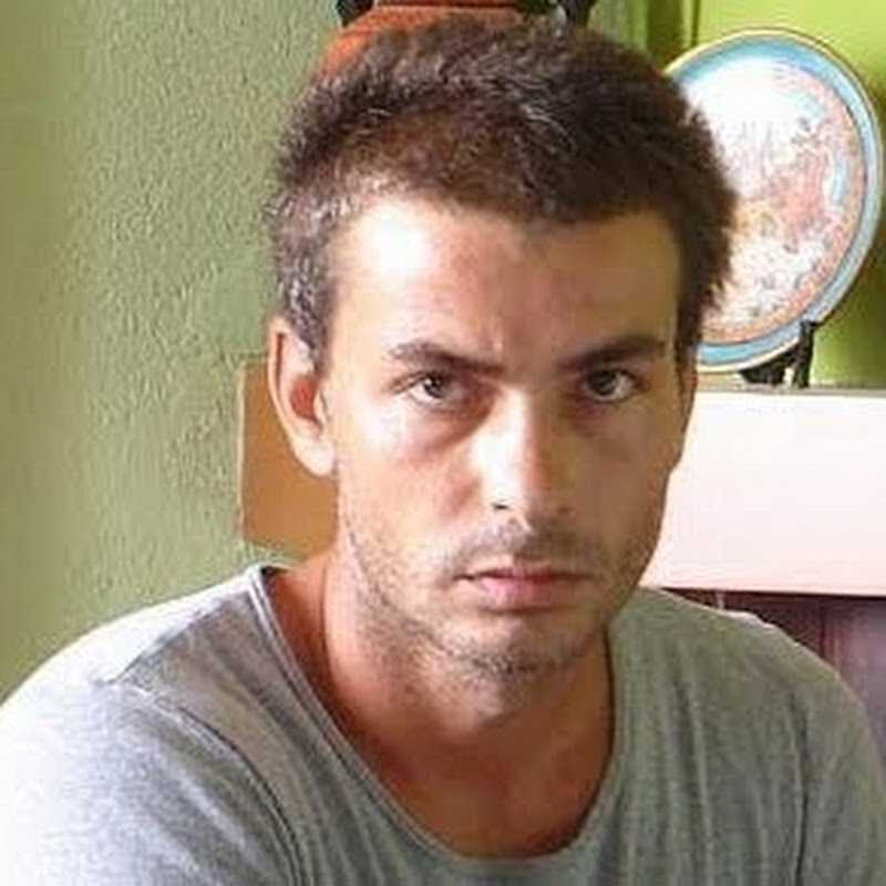 Alex Mandis