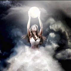 the moon tarot net worth