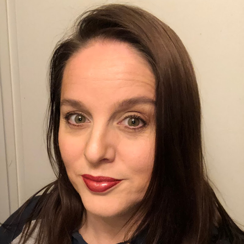 Dr. Rachel Sociologist icon