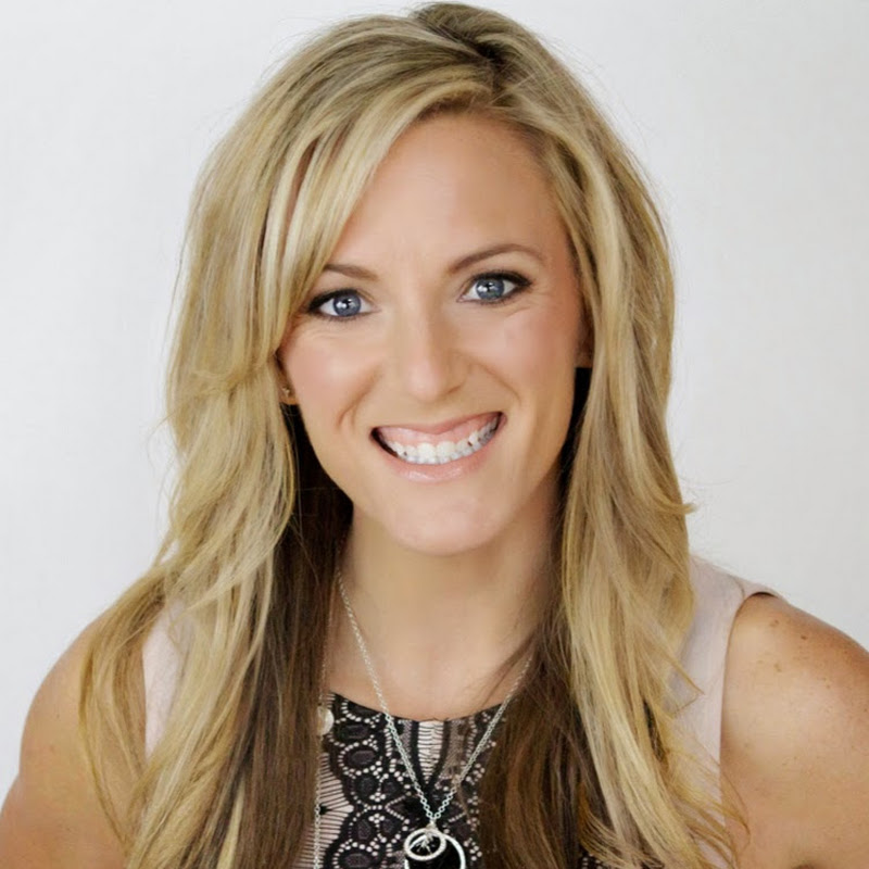 Leslie Davis
