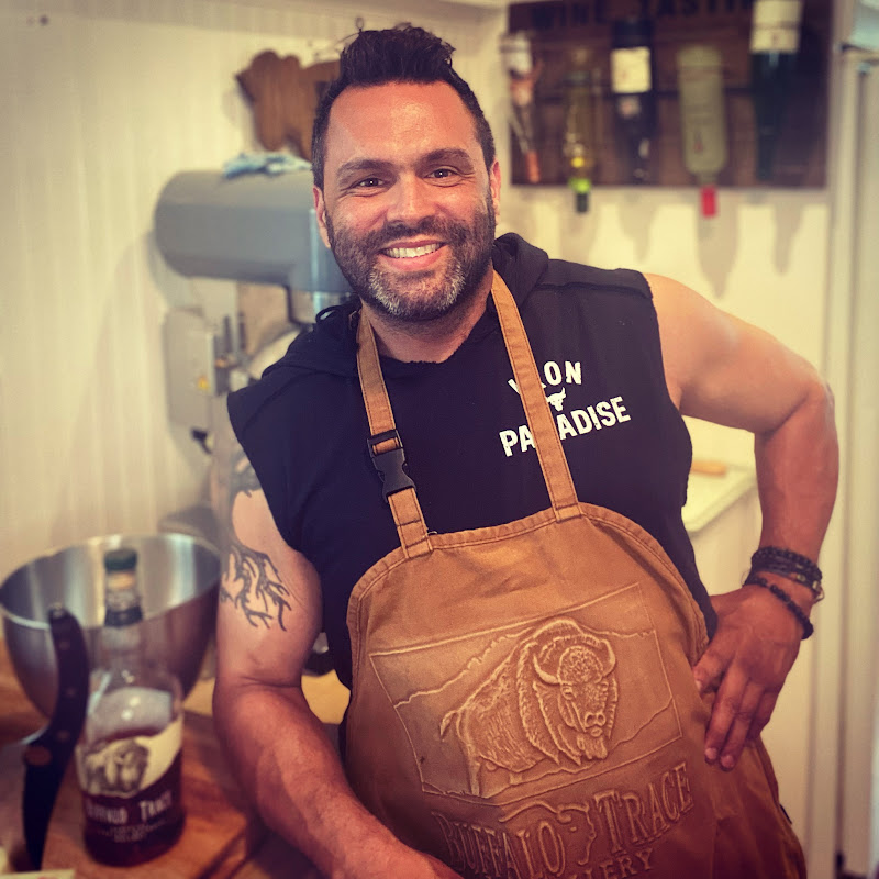 Fit Guy Cooks