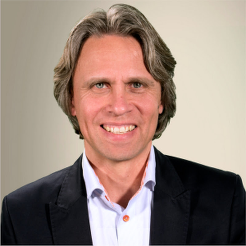 Hakukonemarkkinointi - Tommi Mäkelä