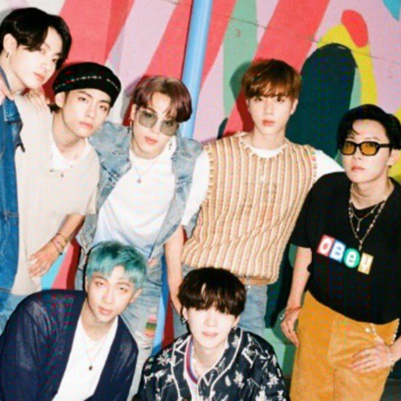 k-pop star play