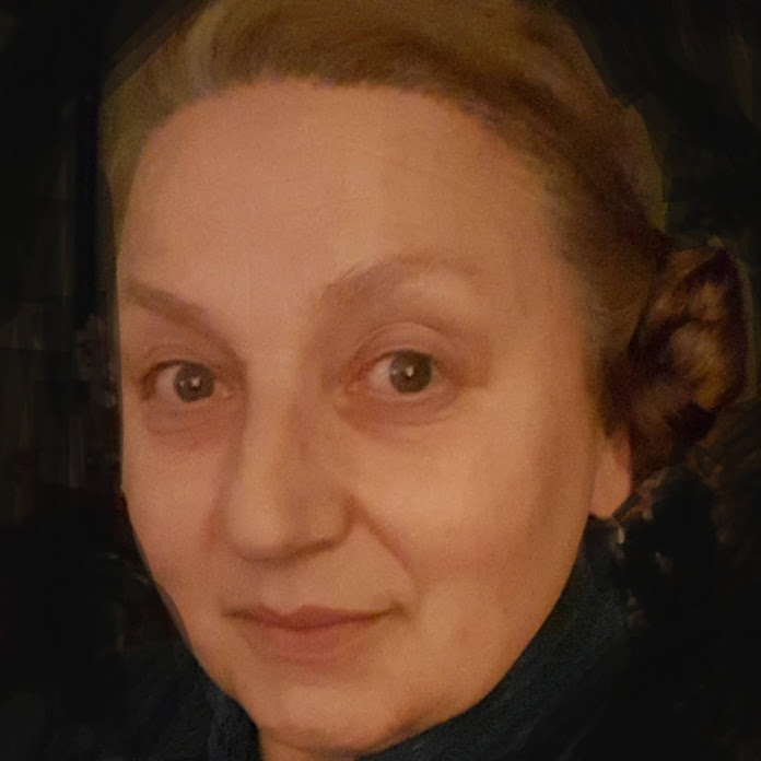 Ellie Dreams Down Under Net Worth & Earnings (2026)