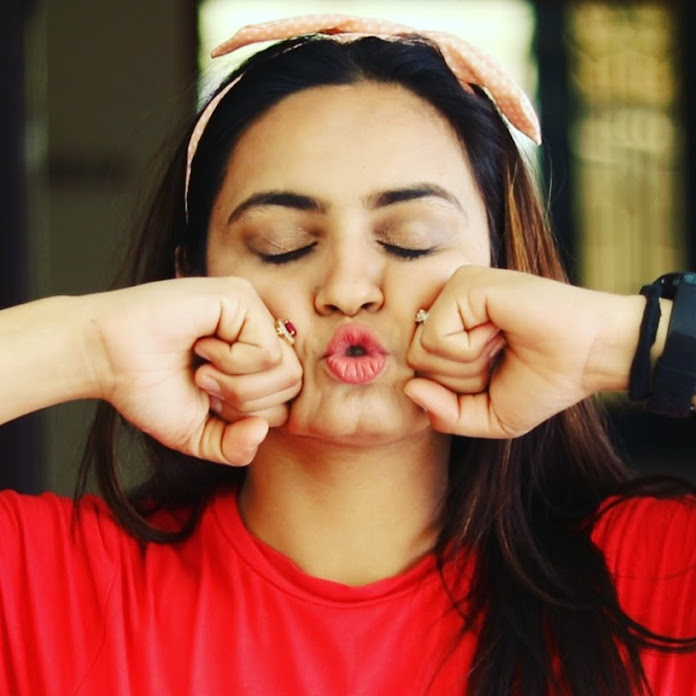 Simran Nikky Net Worth & Earnings (2026)