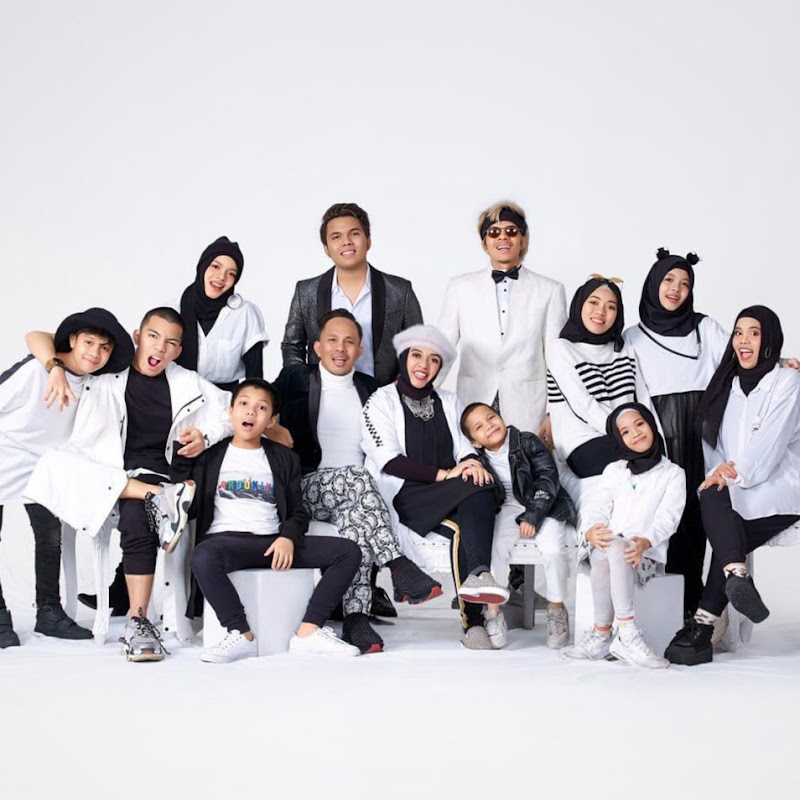 Gen Halilintar Family