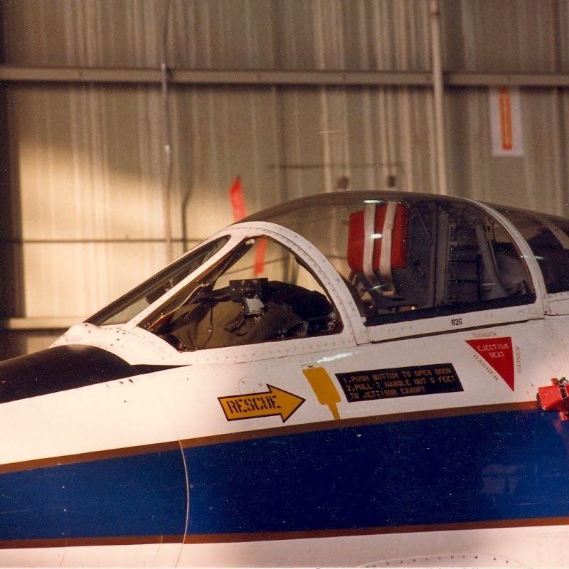 F104G826