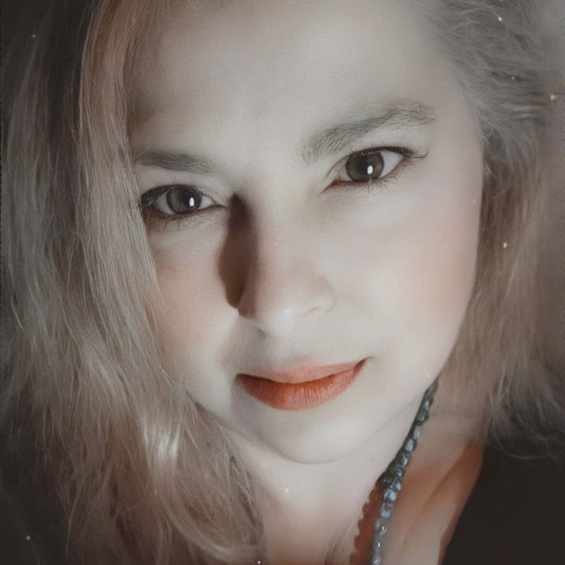 Maria Pepikidou Poet & Writer