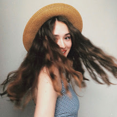 Sincerely, Sarah C. net worth