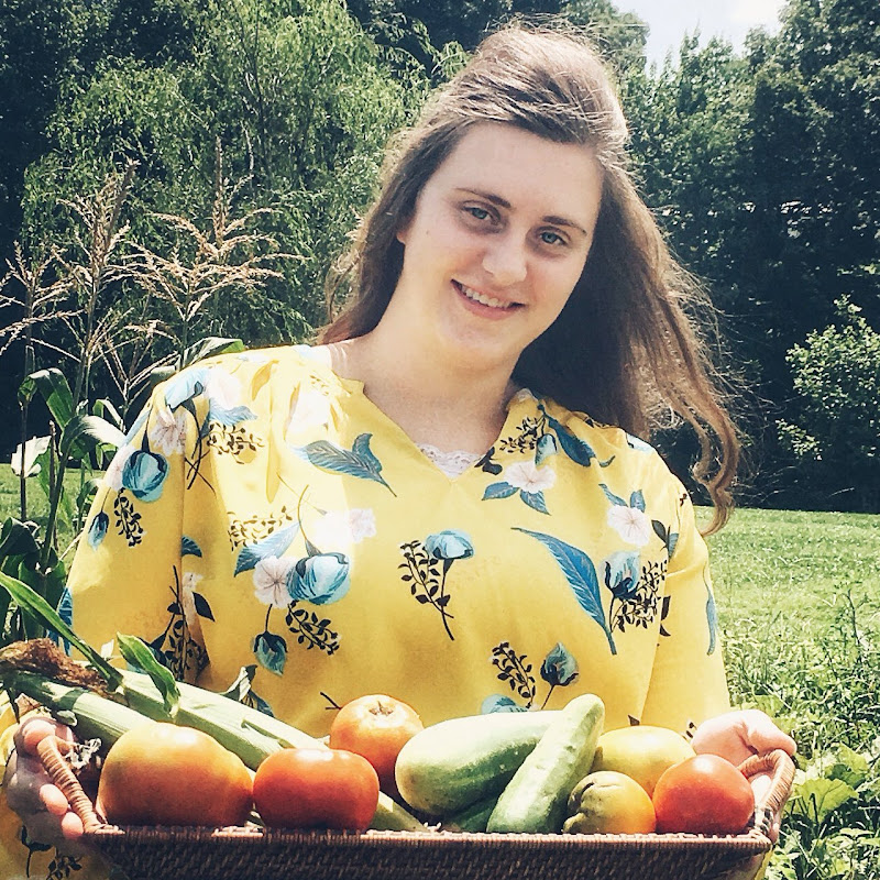 Cute Apron Cooking and Vlogs