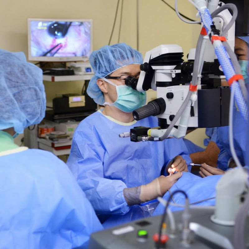 中大眼科中心 CUHK Eye Centre Logo