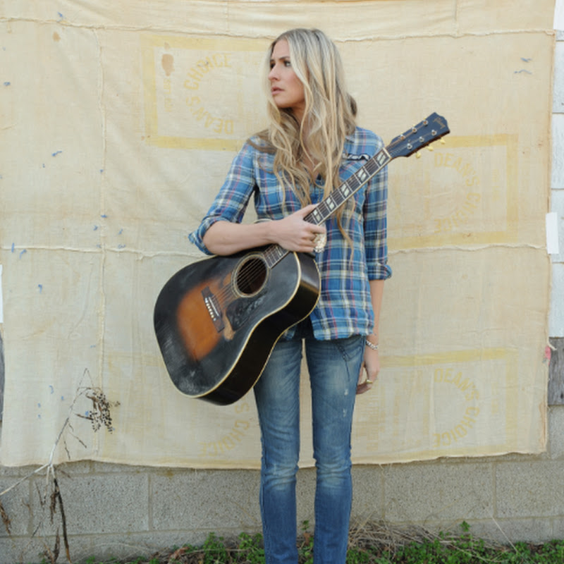 Holly Williams