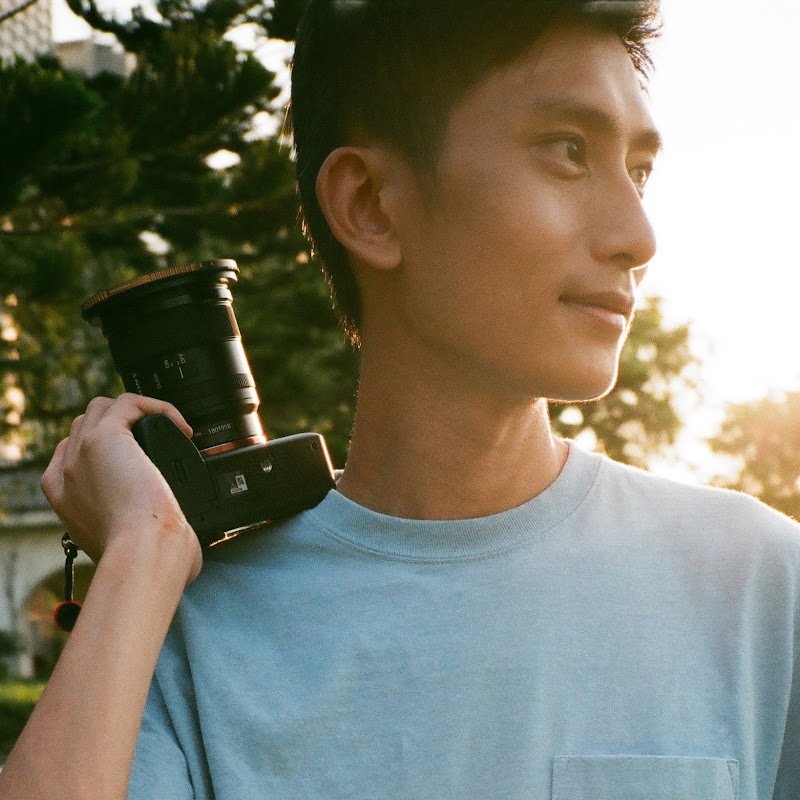 山人物近beware the mountainman Logo