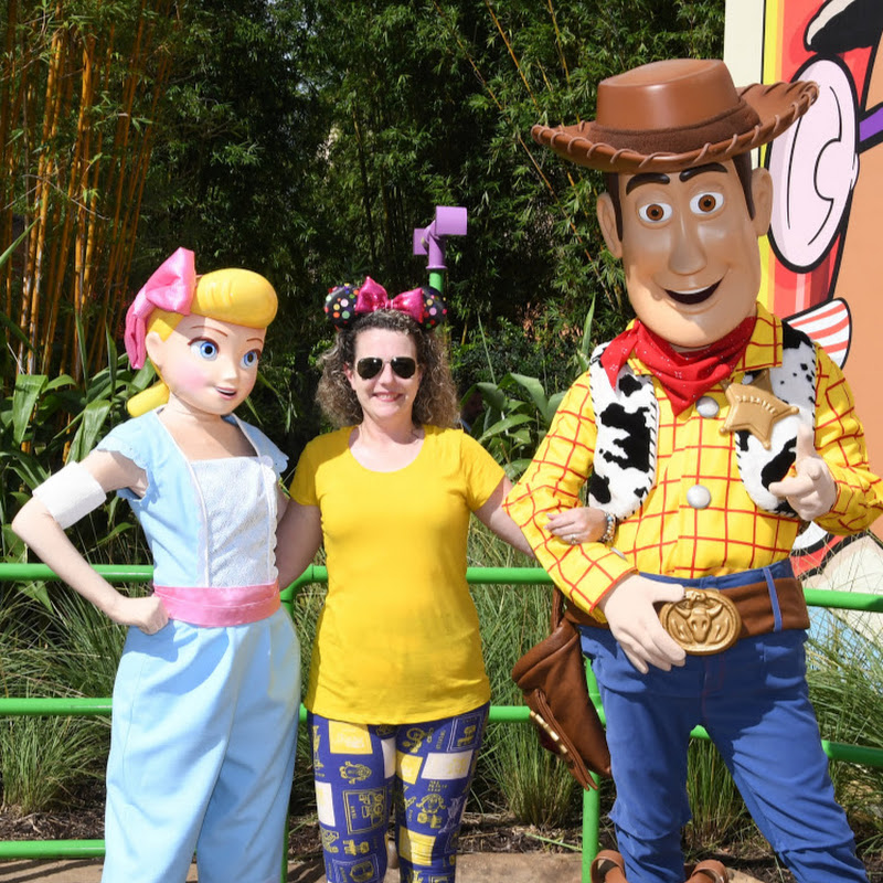 Jeanie With Magical Adventures Travel