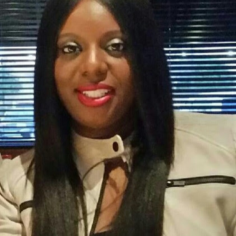 Moneelovesglam