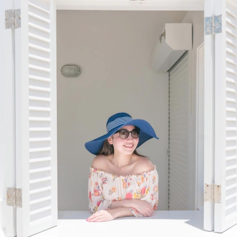 Business Traveler's Wife