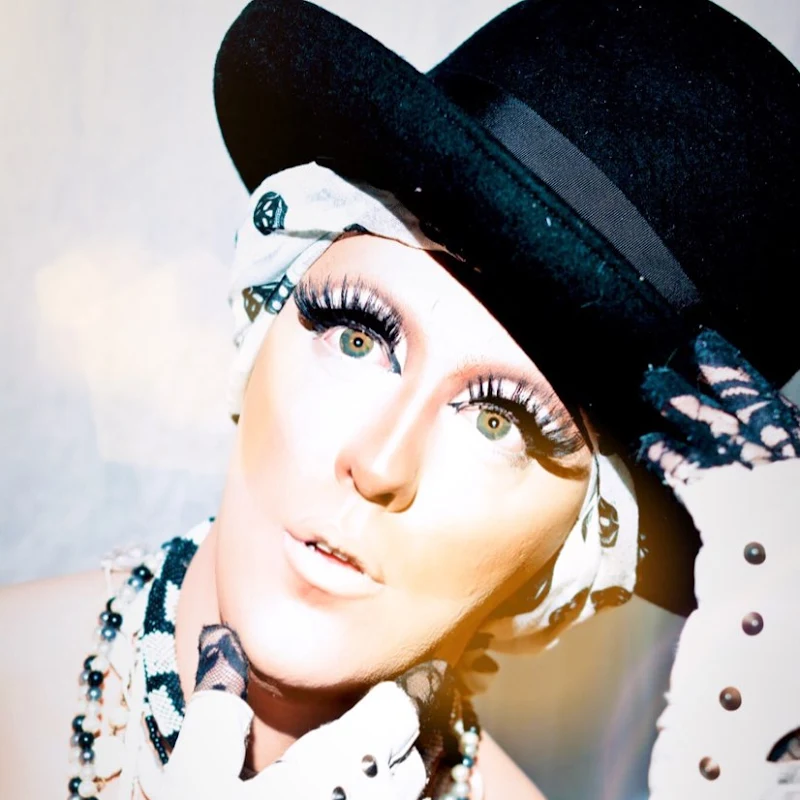 trudyscrumptious drag