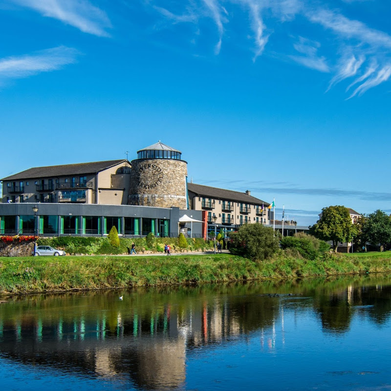 Riverside Park Hotel & Leisure Club