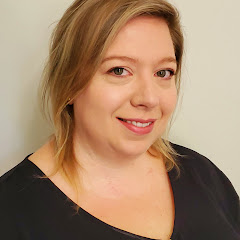 Stina Resells Avatar