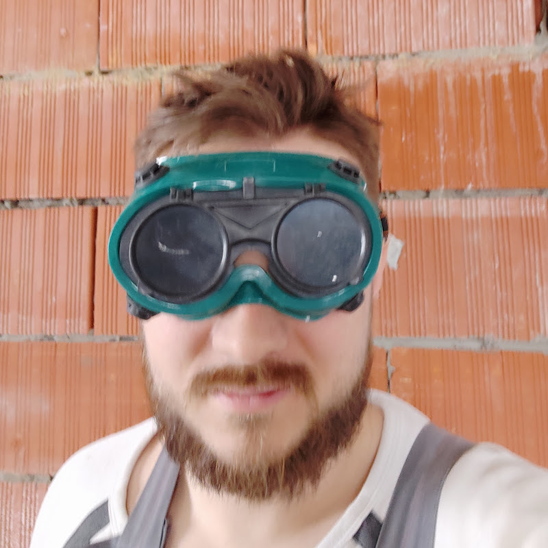 Себестрою Logo