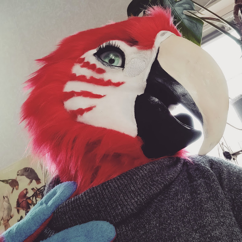 Omu Macaw