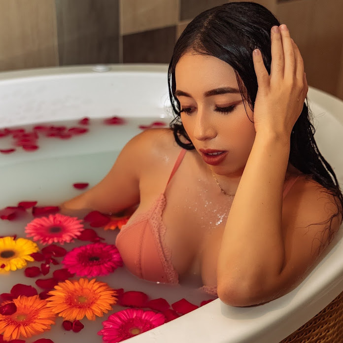 Lupita Anaya Net Worth & Earnings (2026)